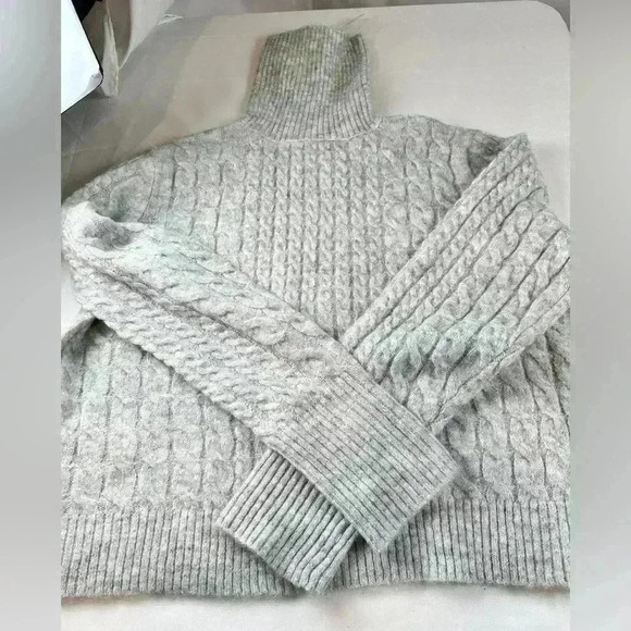 NWT - Francesca’s Miami Collection Becci Turtleneck Pullover (Size XL) - Picture 5 of 5